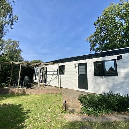 Veluwe Vakanties Chalets With Private Barrel Sauna - With Pool Bar And Restaurant Facilities In The Veluwe National Park Putten Esterno foto