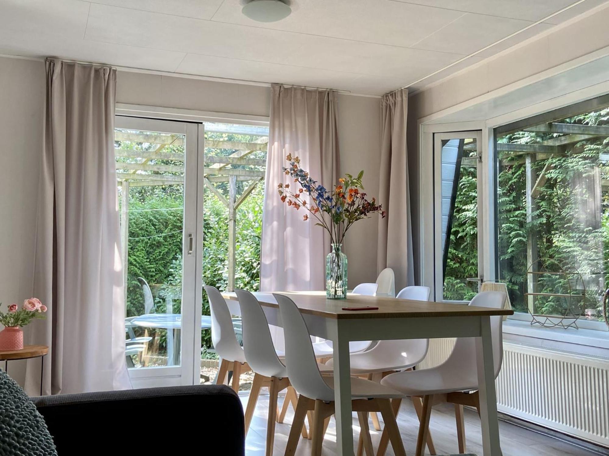 Veluwe Vakanties Chalets With Private Barrel Sauna - With Pool Bar And Restaurant Facilities In The Veluwe National Park Putten Esterno foto