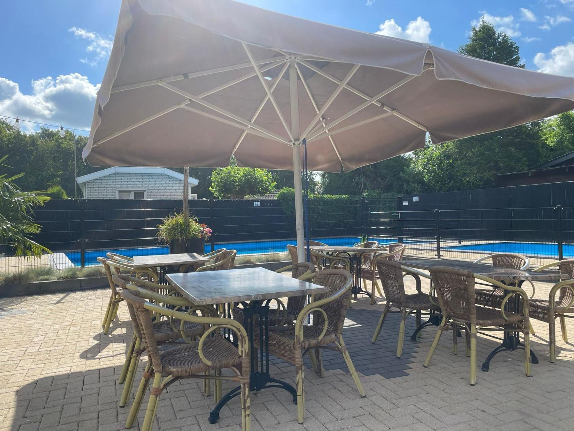 Veluwe Vakanties Chalets With Private Barrel Sauna - With Pool Bar And Restaurant Facilities In The Veluwe National Park Putten Esterno foto