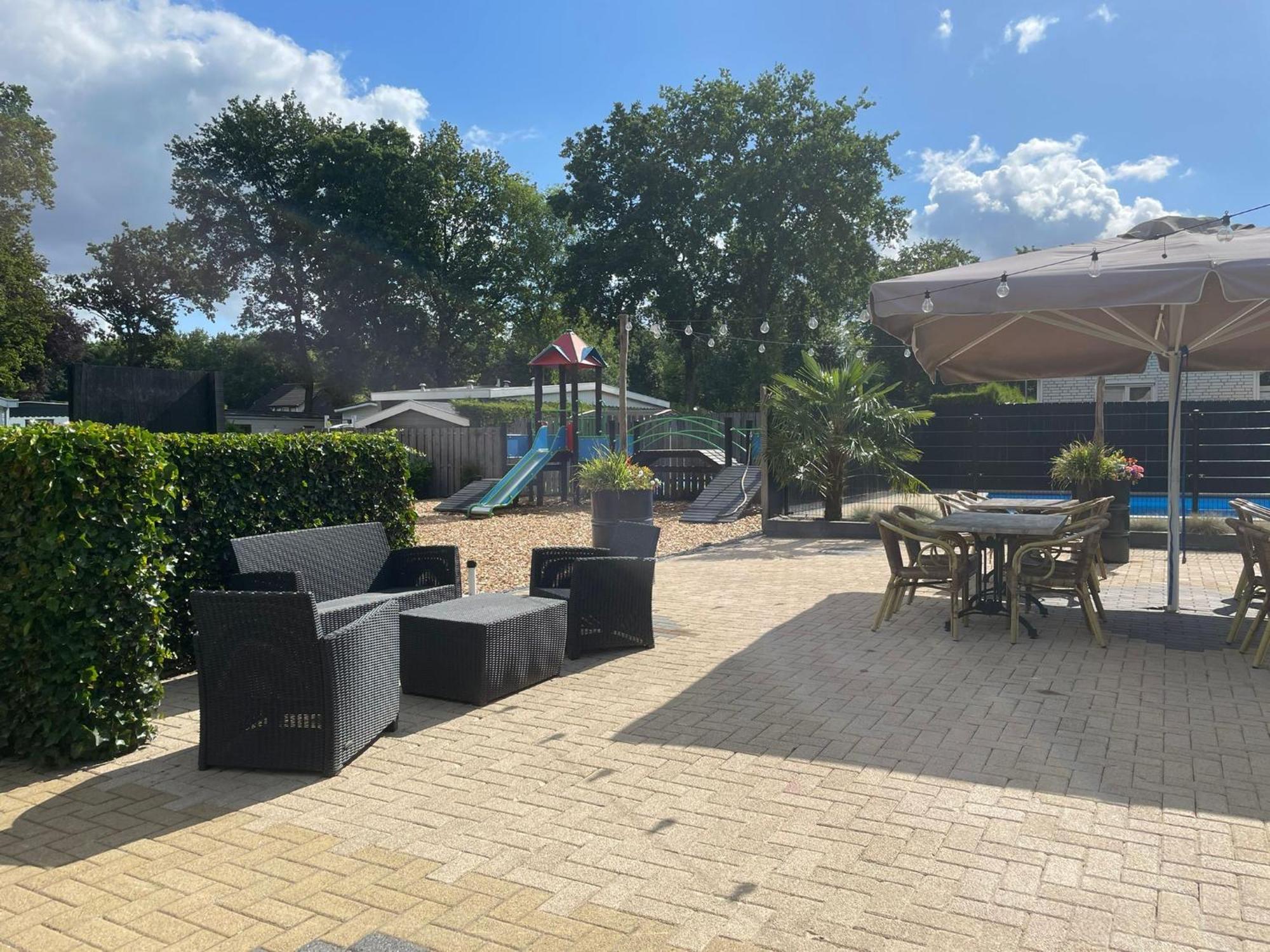 Veluwe Vakanties Chalets With Private Barrel Sauna - With Pool Bar And Restaurant Facilities In The Veluwe National Park Putten Esterno foto